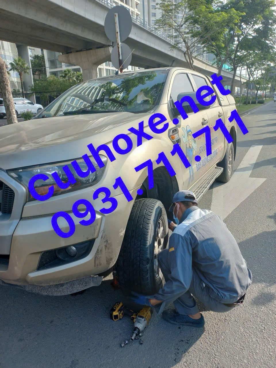 Cứu hộ vá vỏ lưu động tận nơi tại quận 7