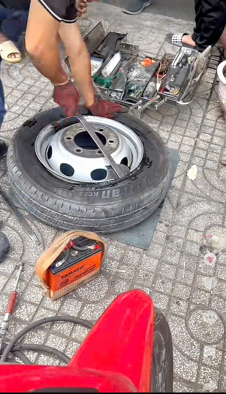 Cứu hộ xe ô tô 24/24 Sài Gòn - 0931 711 711