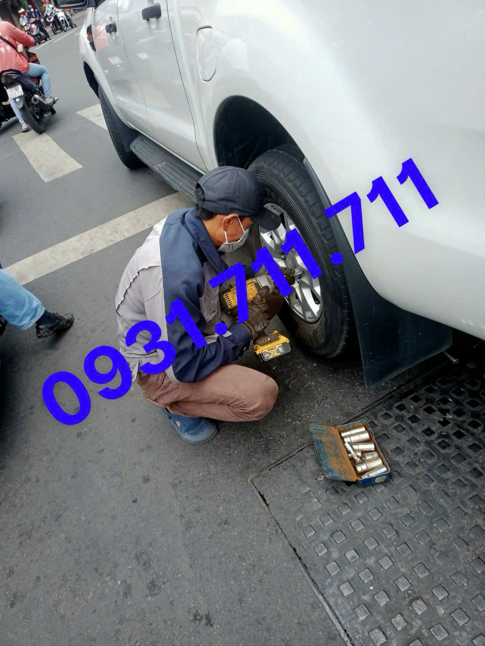 cứu hộ xe ô tô gần tôi Sài Gòn